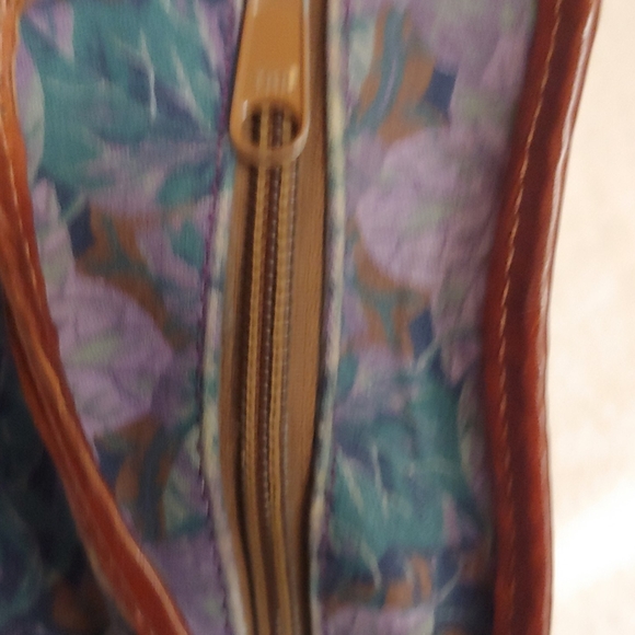 Vintag crossbody. Beautiful bag - Picture 10 of 15